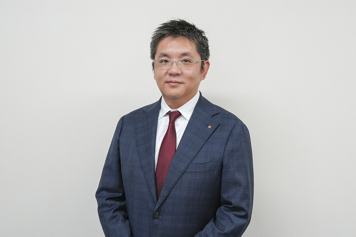 足立修平公認会計士