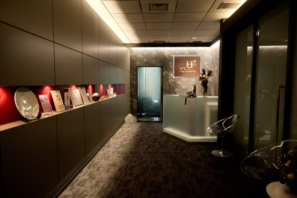 アップパートナーズ