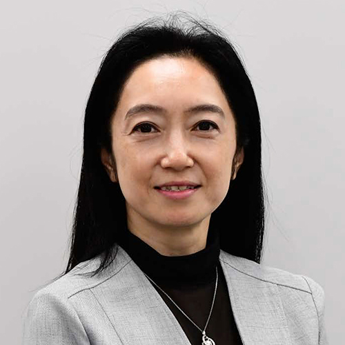 小林 香織氏